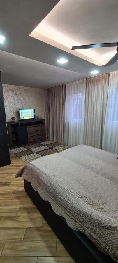 Afrodita Novi Sad Buitenkant foto