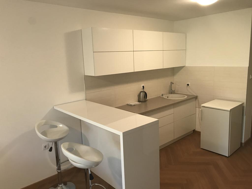 Afrodita Novi Sad Buitenkant foto