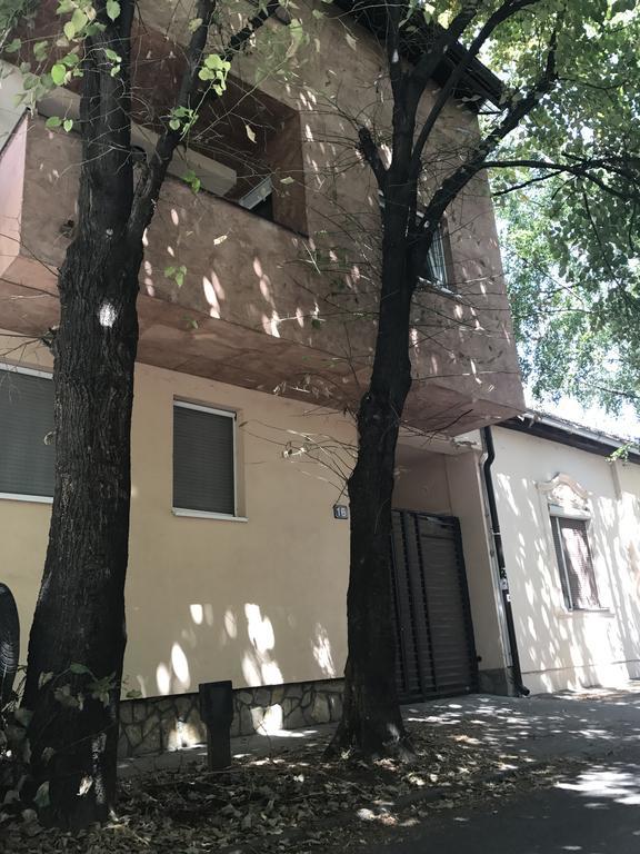 Afrodita Novi Sad Buitenkant foto