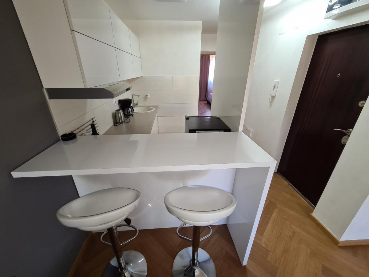 Afrodita Novi Sad Buitenkant foto